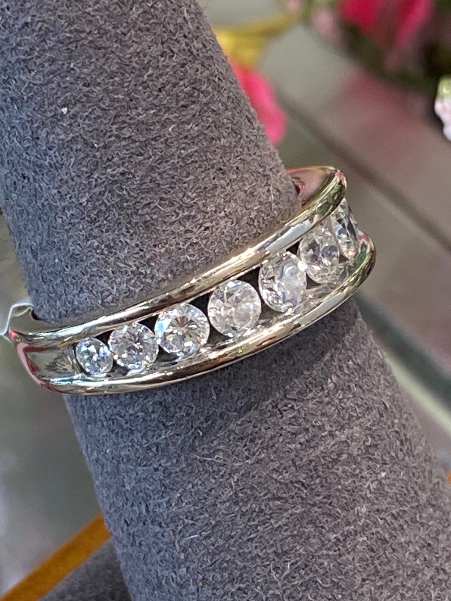 14k White Gold Diamond Band