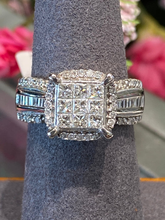 10k White Gold Diamond Engagement Ring