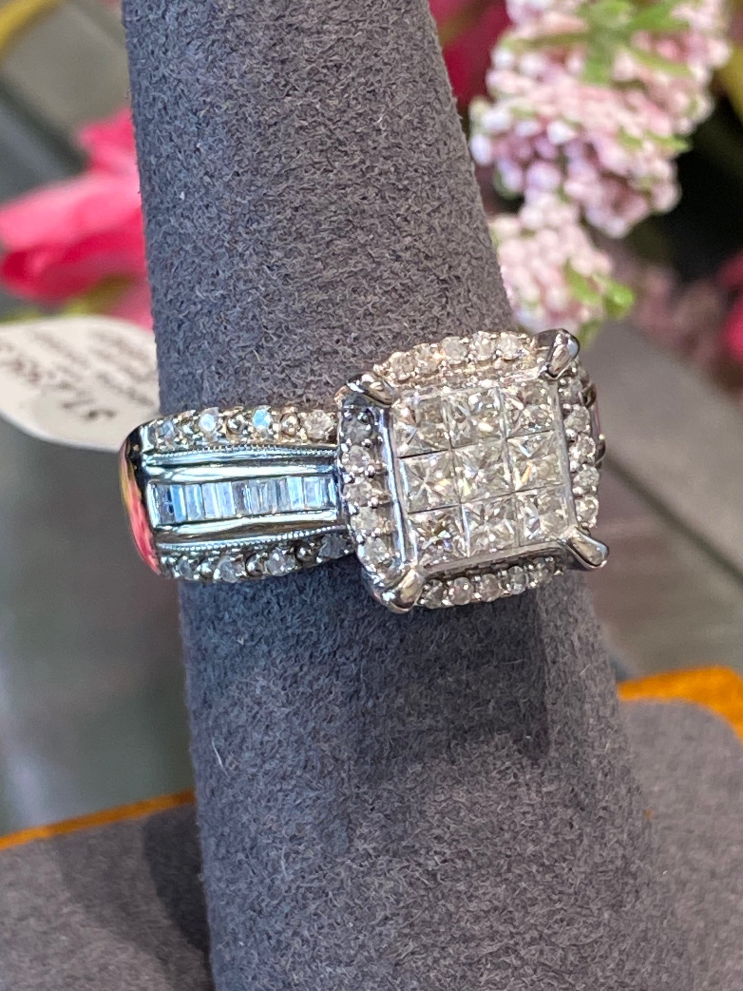 10k White Gold Diamond Engagement Ring