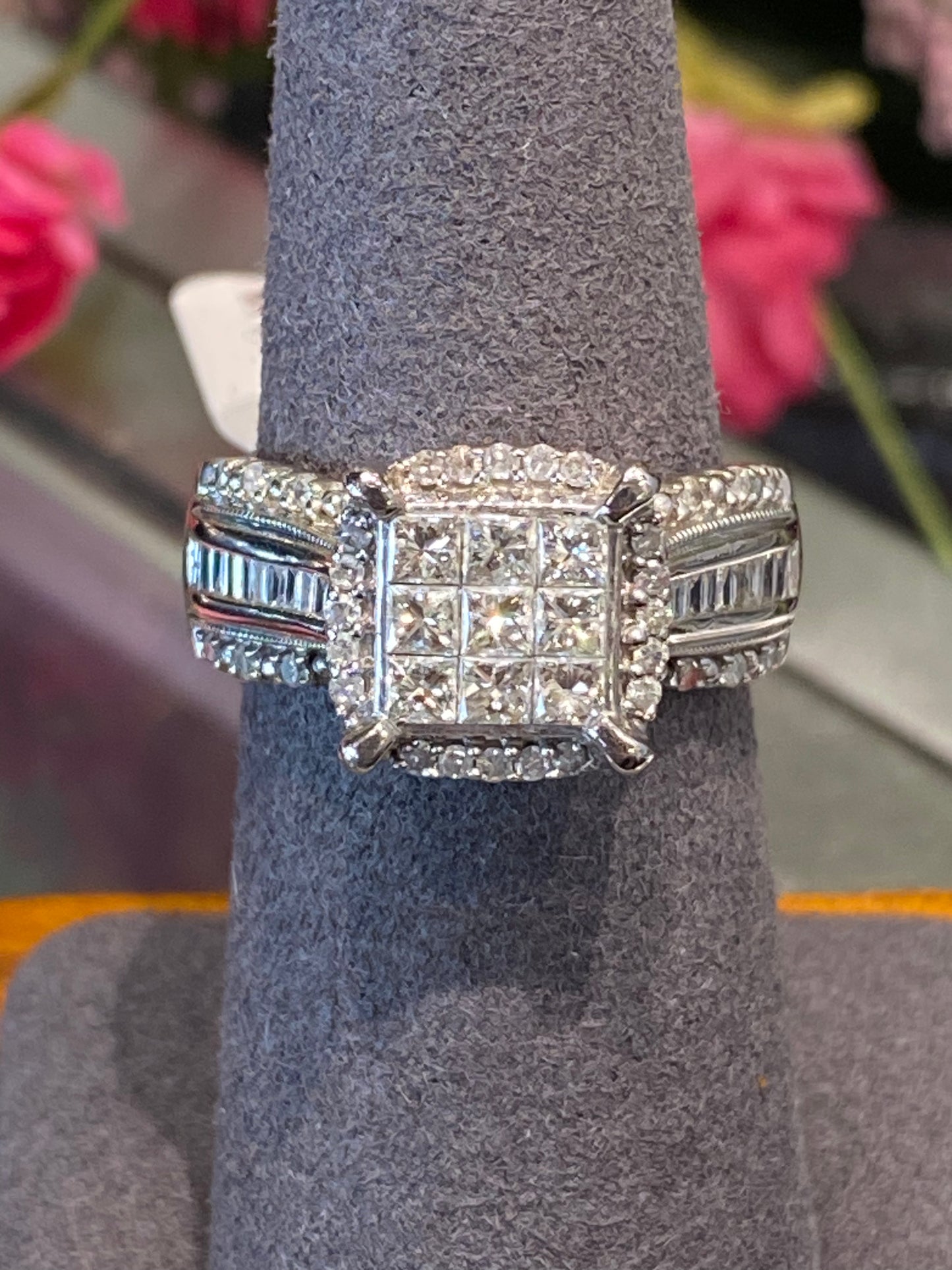 10k White Gold Diamond Engagement Ring