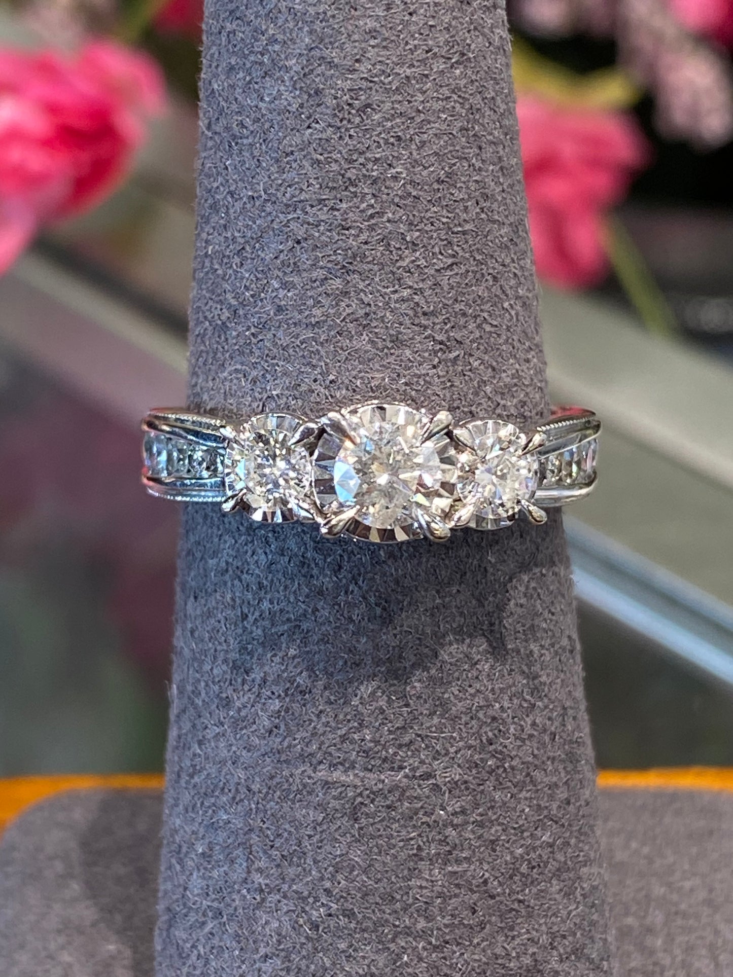 10k White Gold Diamond Engagement Ring