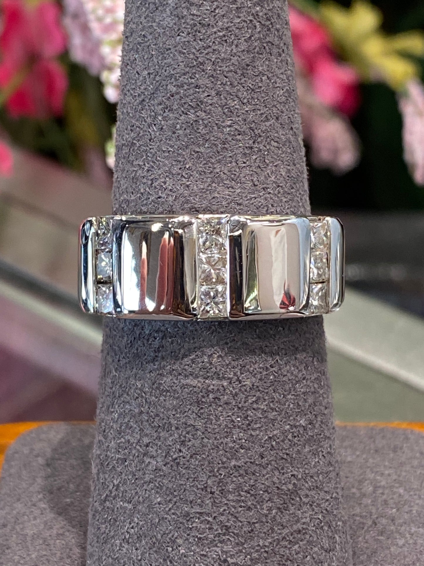 14k White Gold Diamond Band