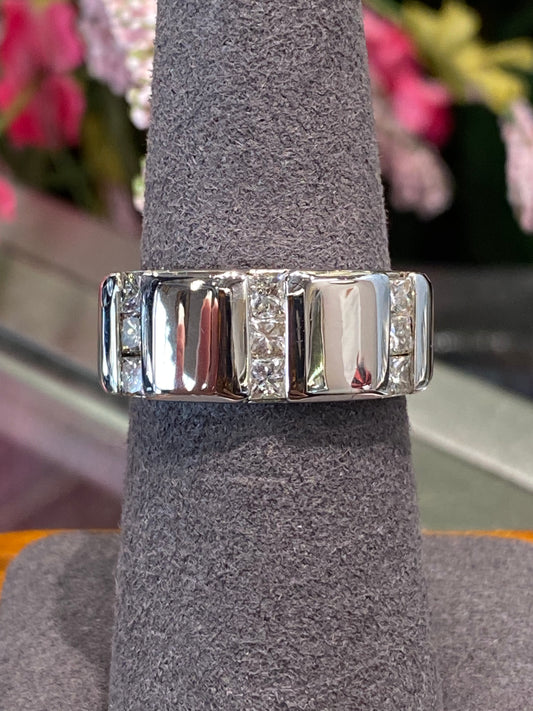 14k White Gold Diamond Band