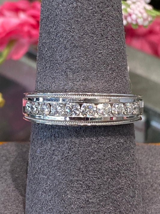 14k White Gold Diamond Band
