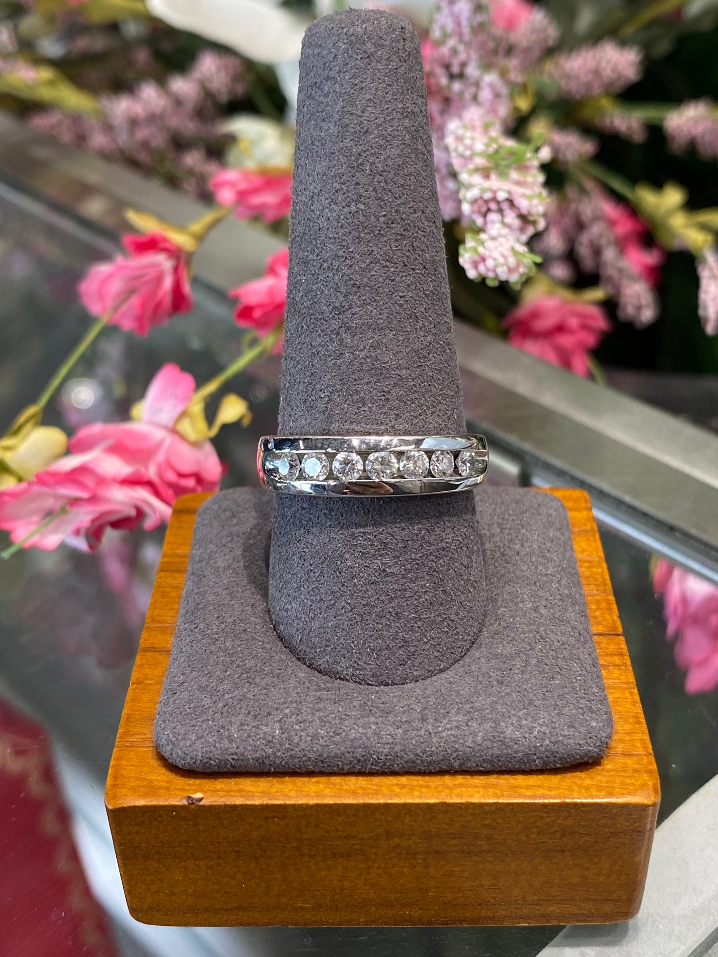 14k White Gold Diamond Band