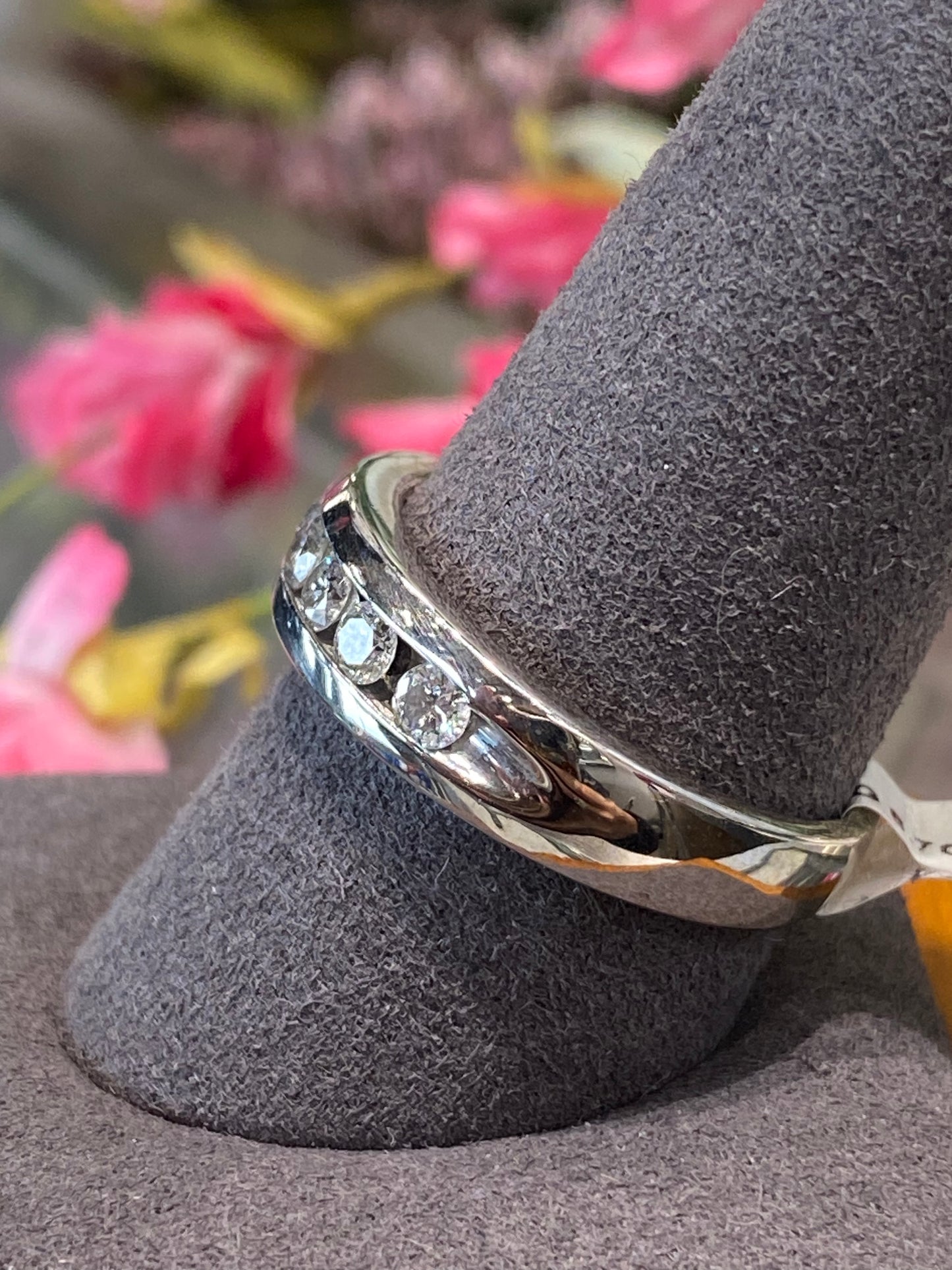 14k White Gold Diamond Band