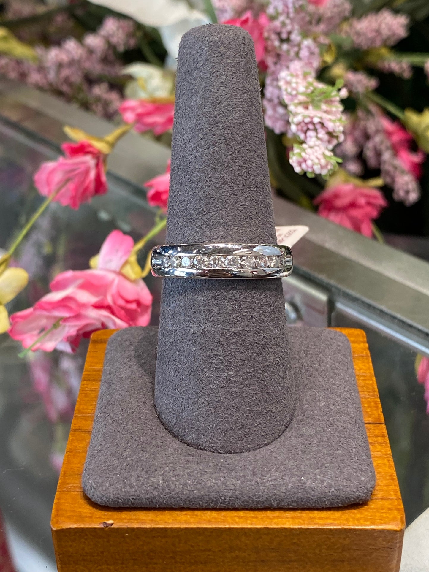 14k White Gold Diamond Band
