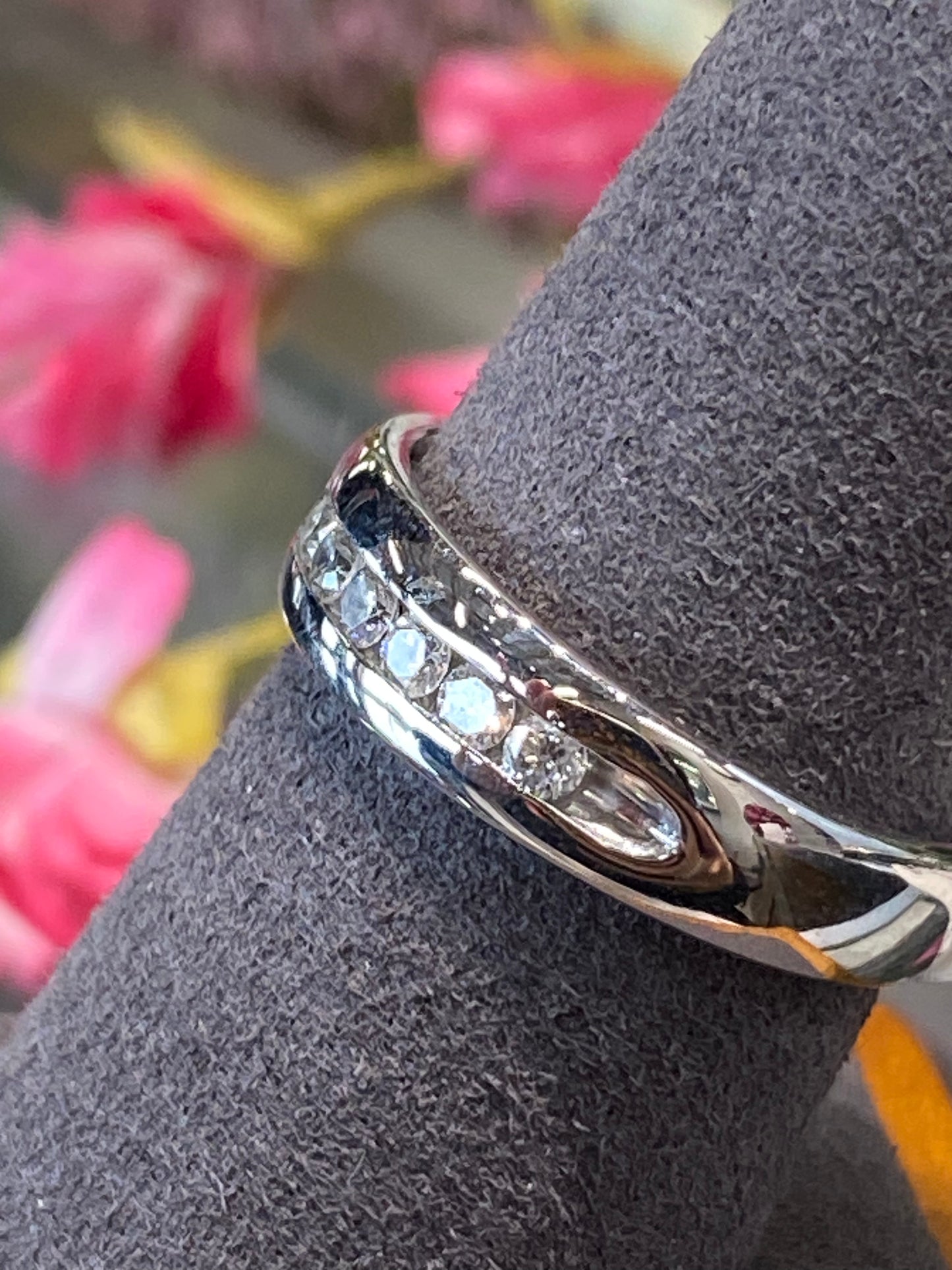 14k White Gold Diamond Band