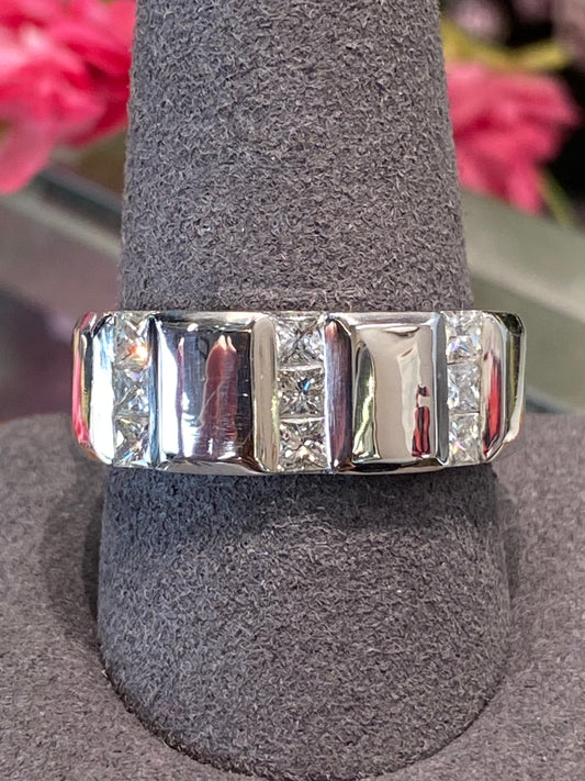 14k White Gold Diamond Band