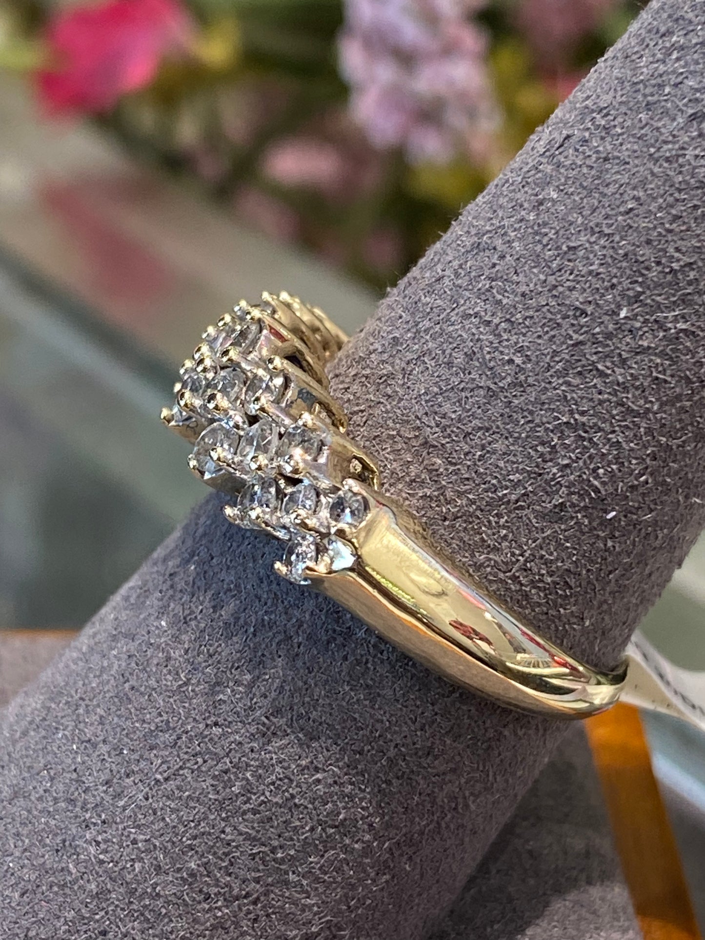 10k Yellow Gold Diamond Ring
