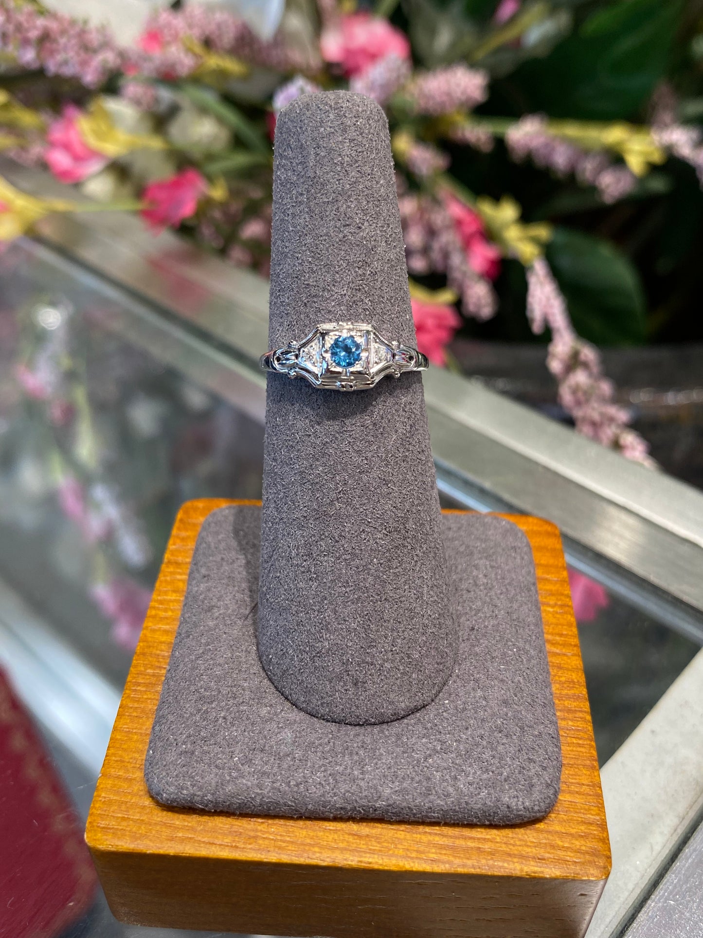 18k White Gold Ring