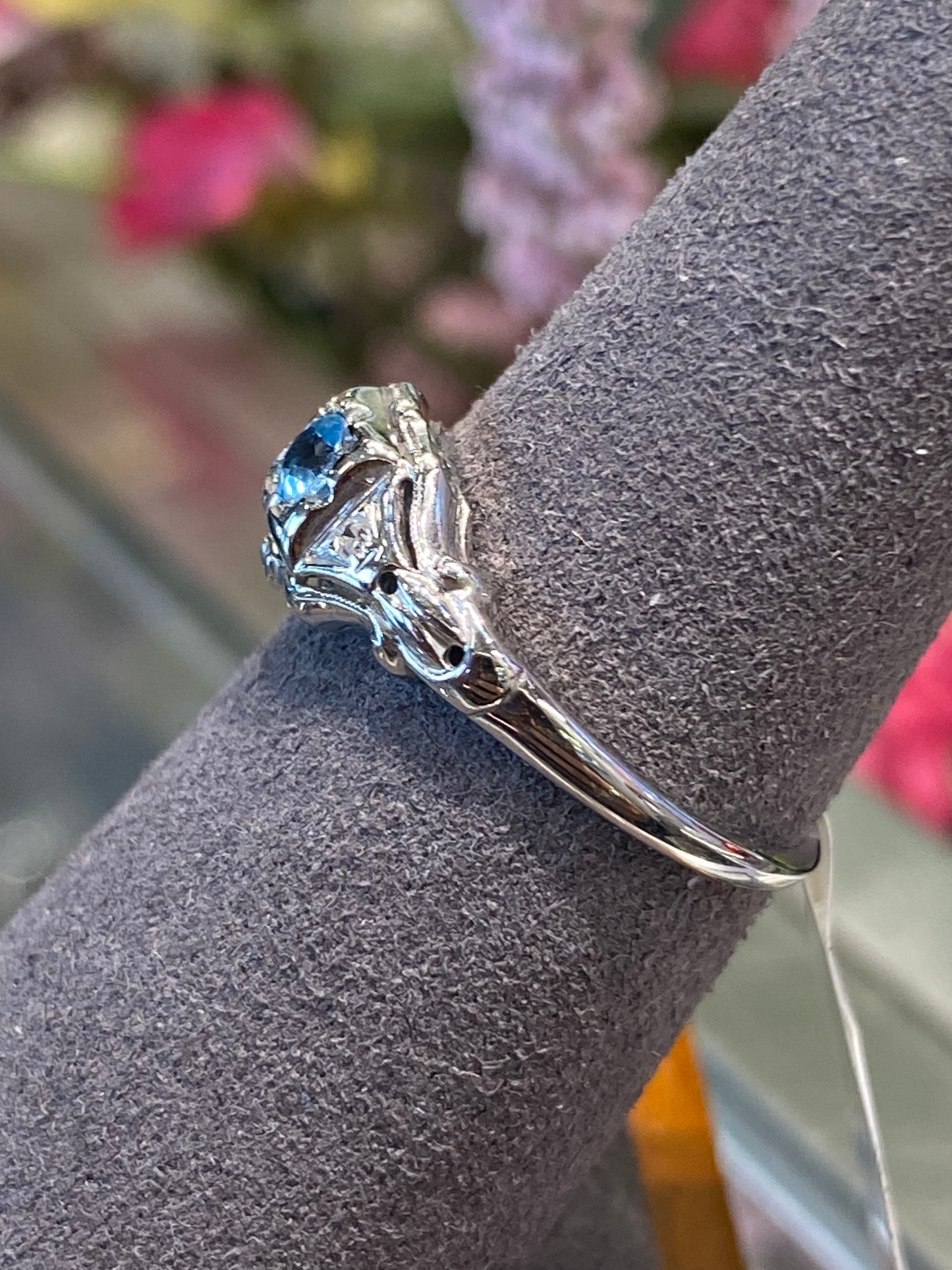 18k White Gold Ring