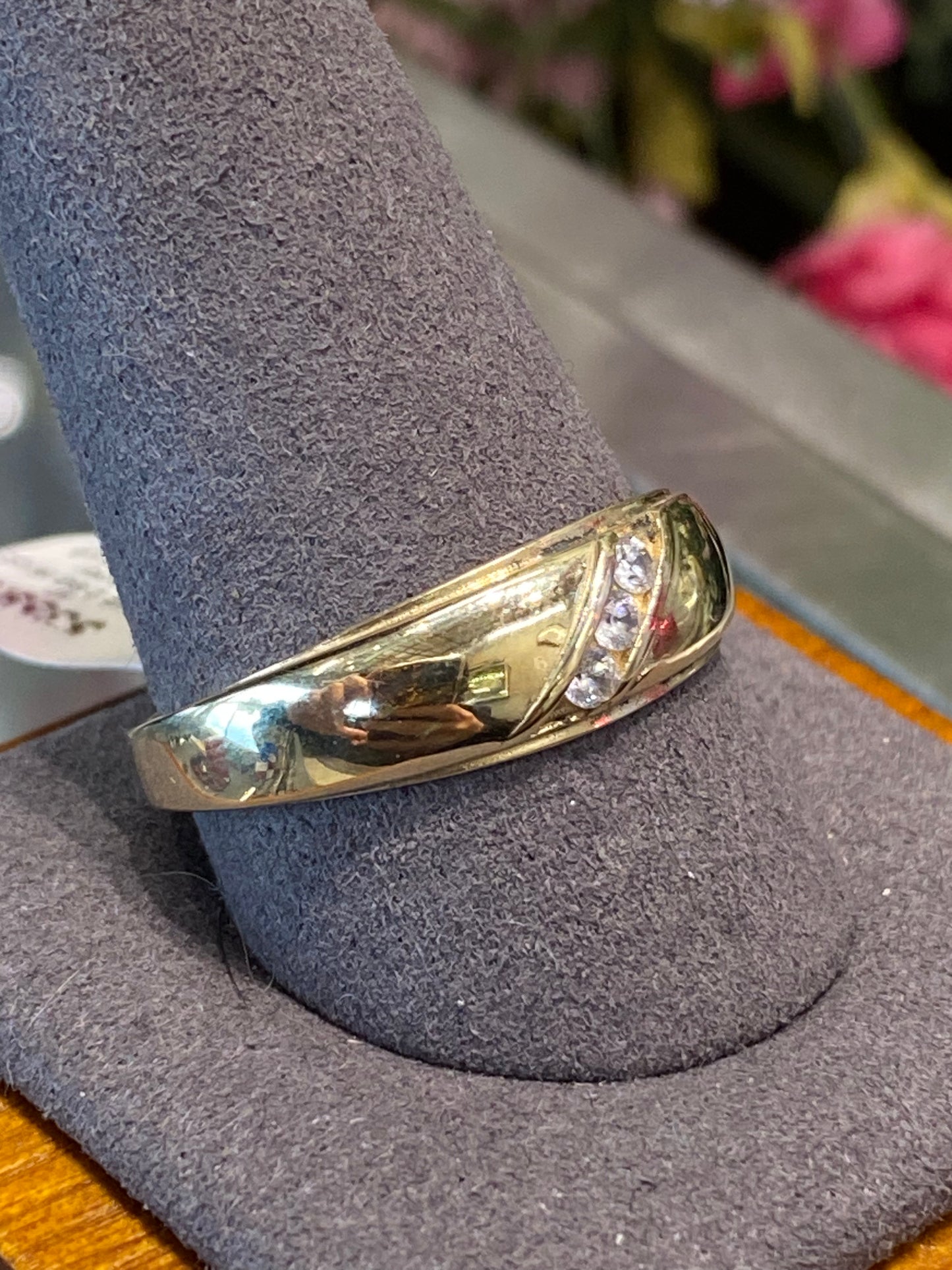 10k Yellow Gold Band