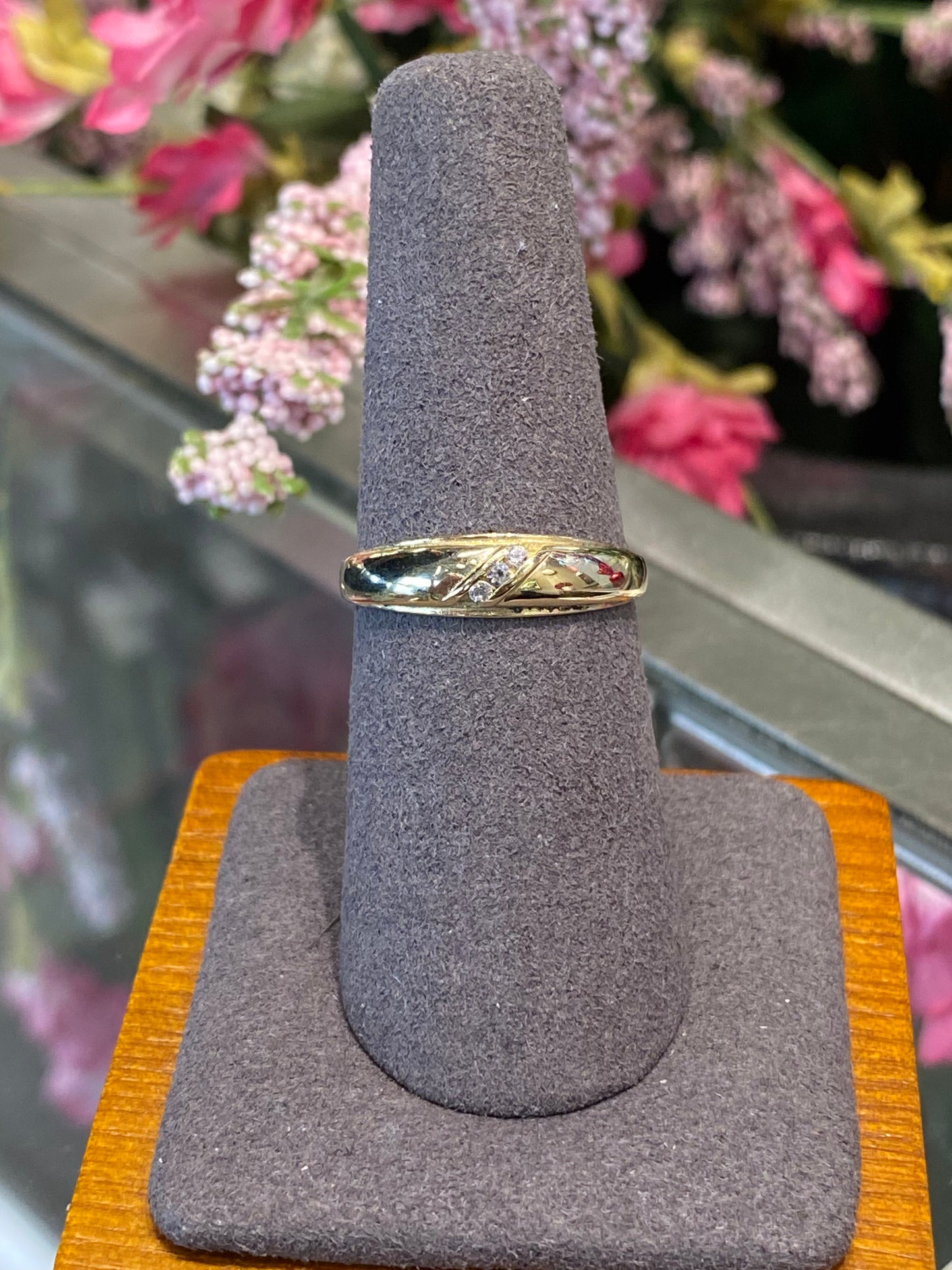 10k Yellow Gold Band