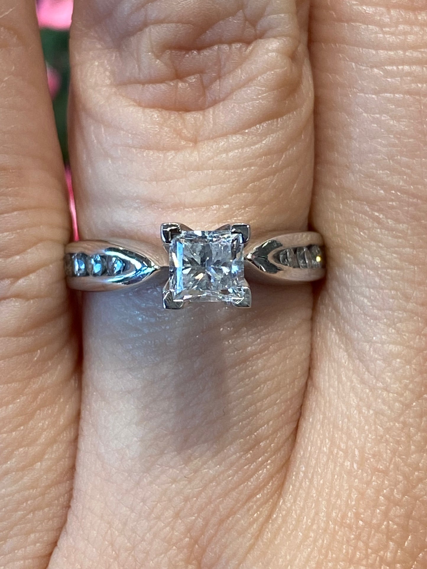 14k White Gold Diamond Engagement Ring
