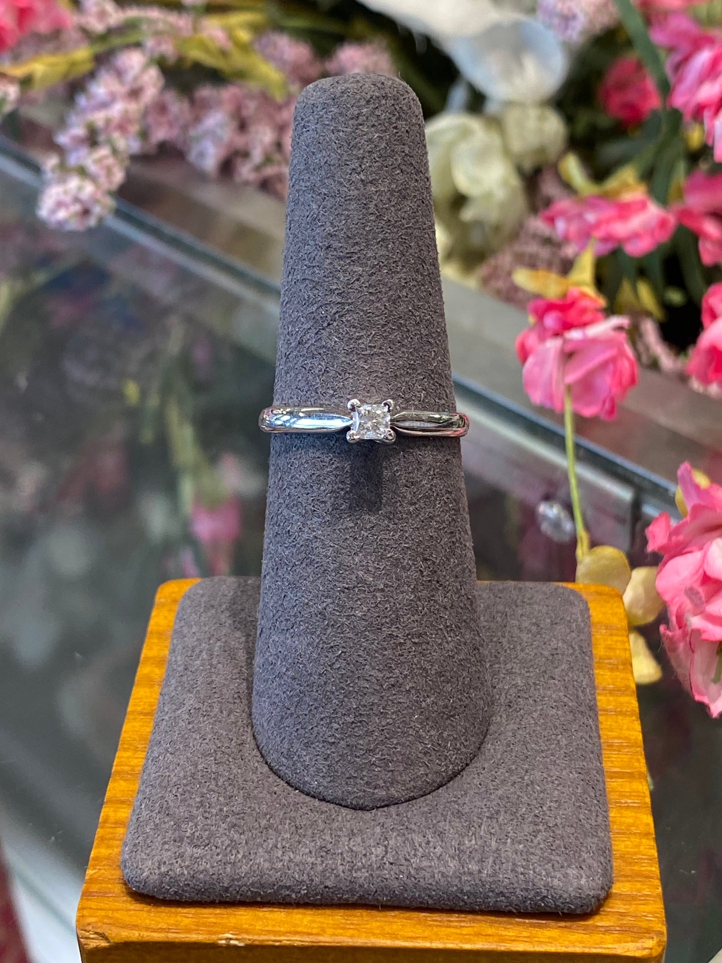 14k White Gold Diamond Engagement Ring