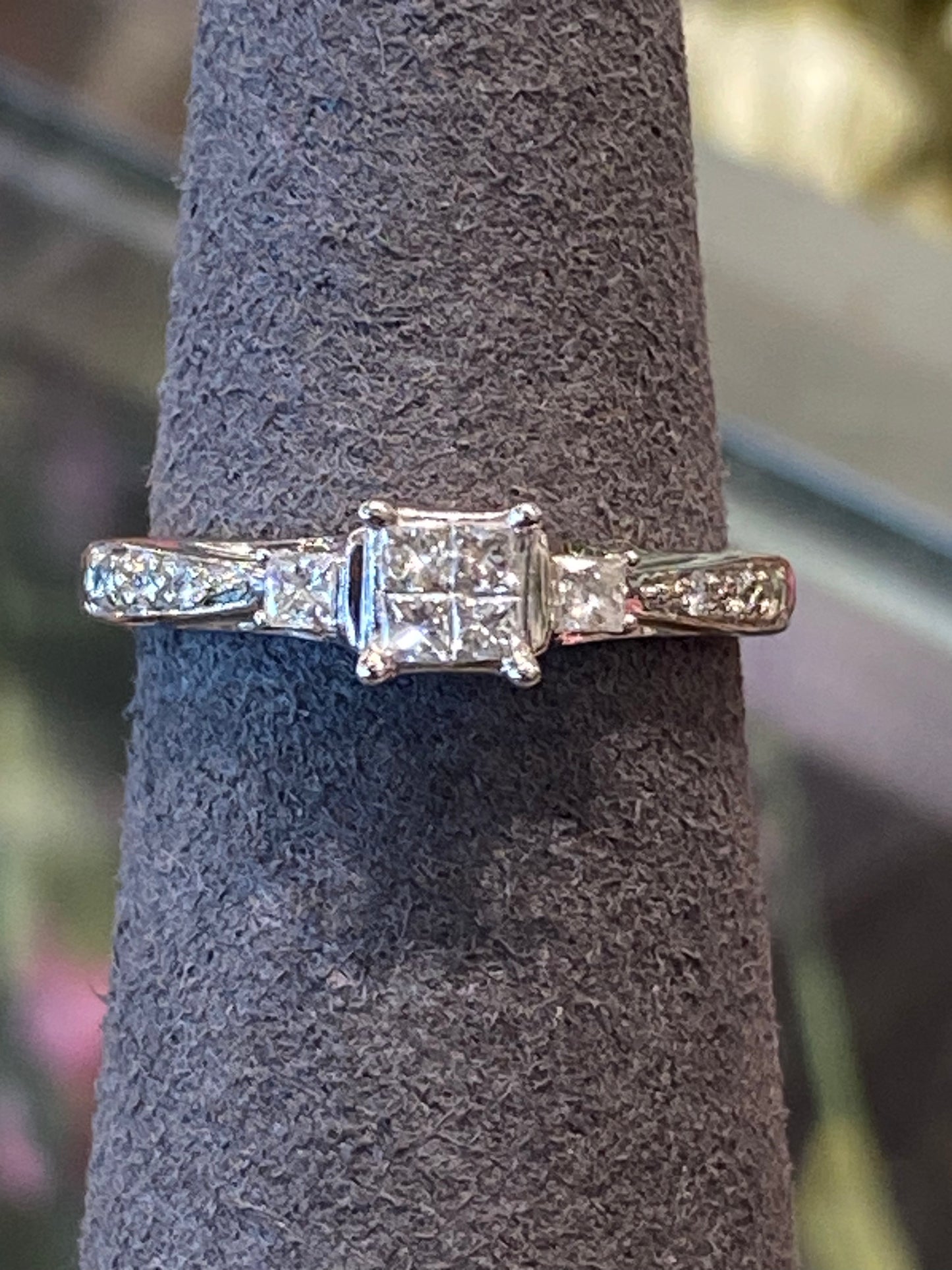 10k White Gold Engagement Ring