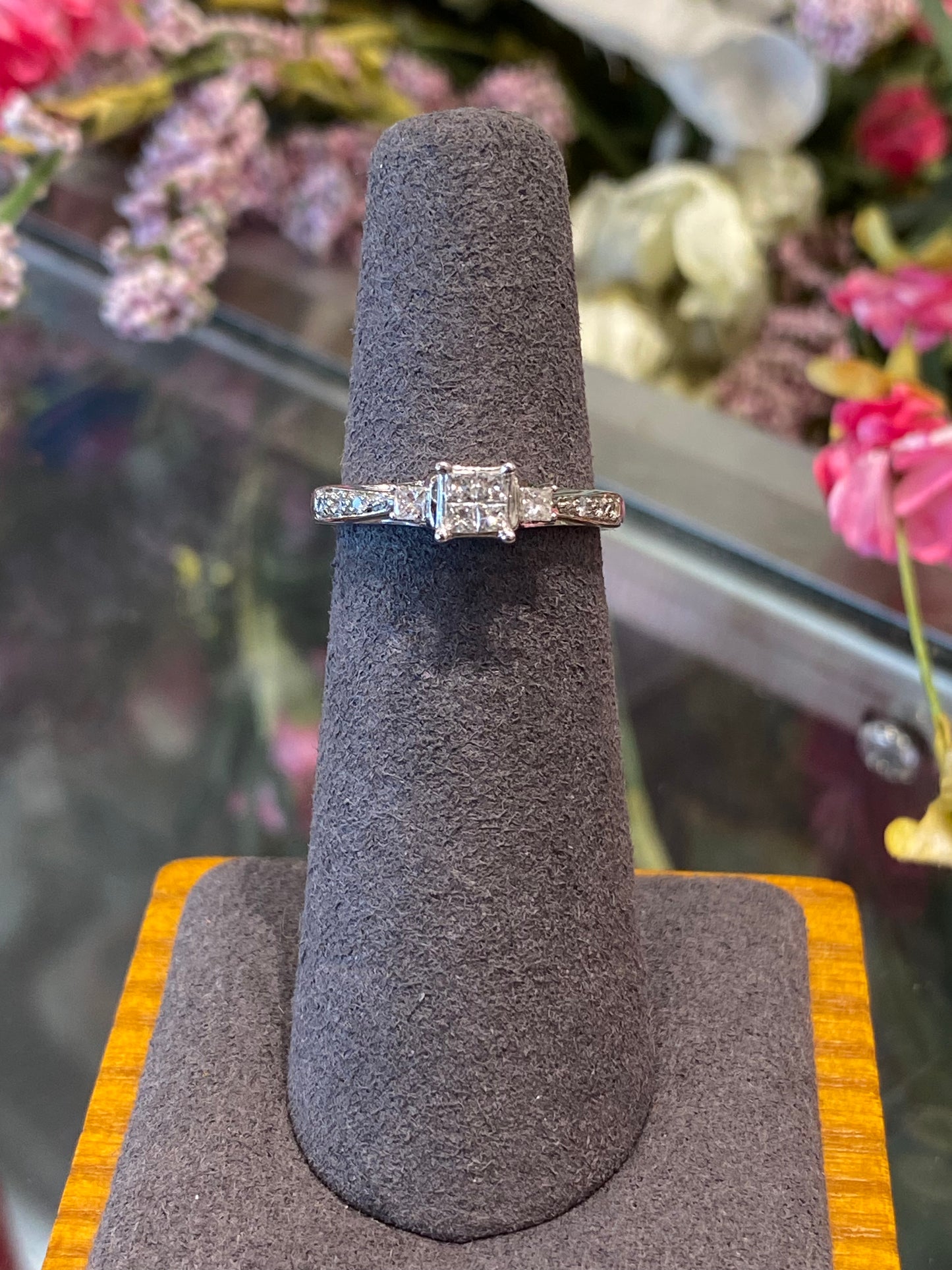 10k White Gold Engagement Ring
