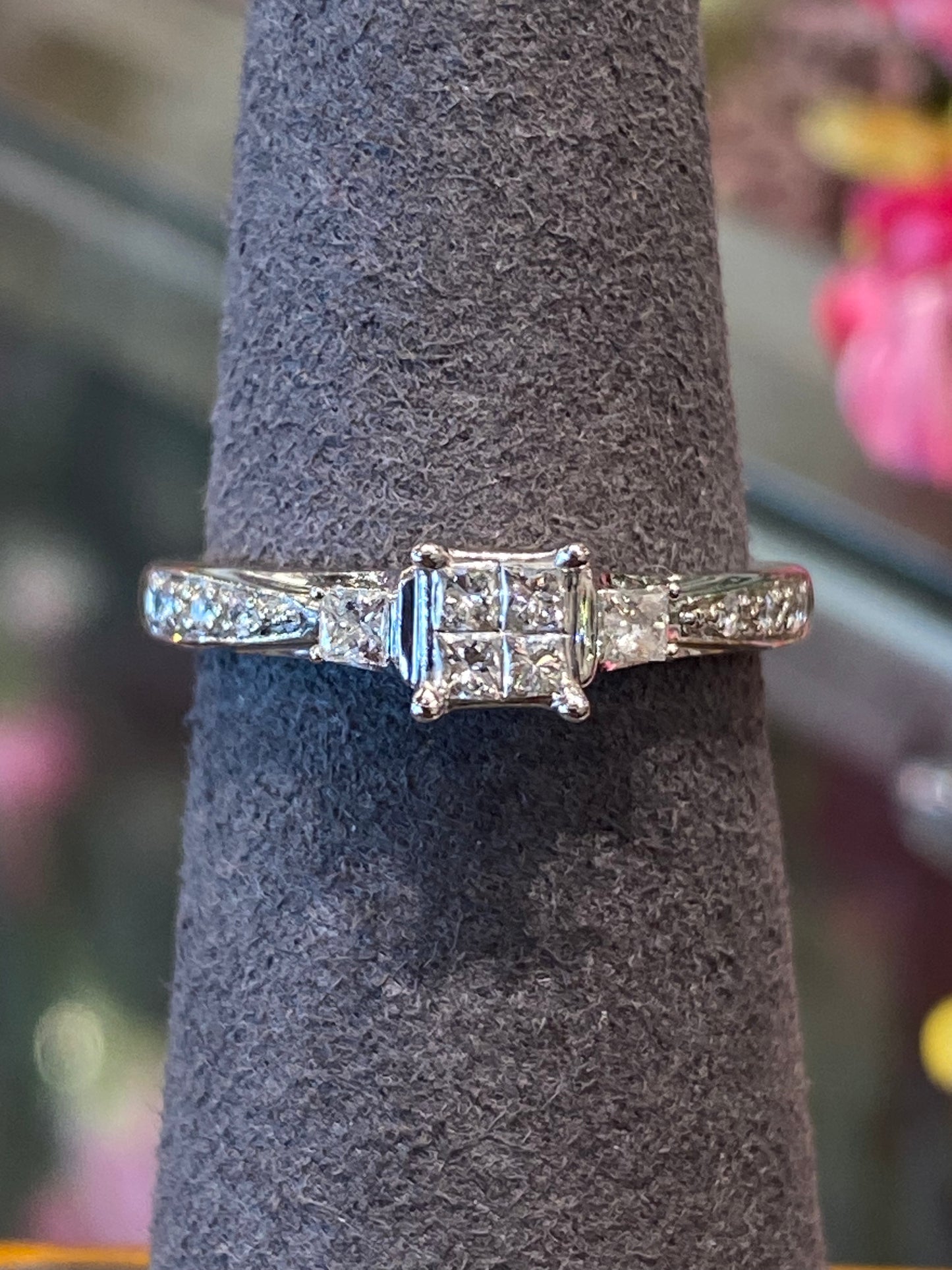10k White Gold Engagement Ring