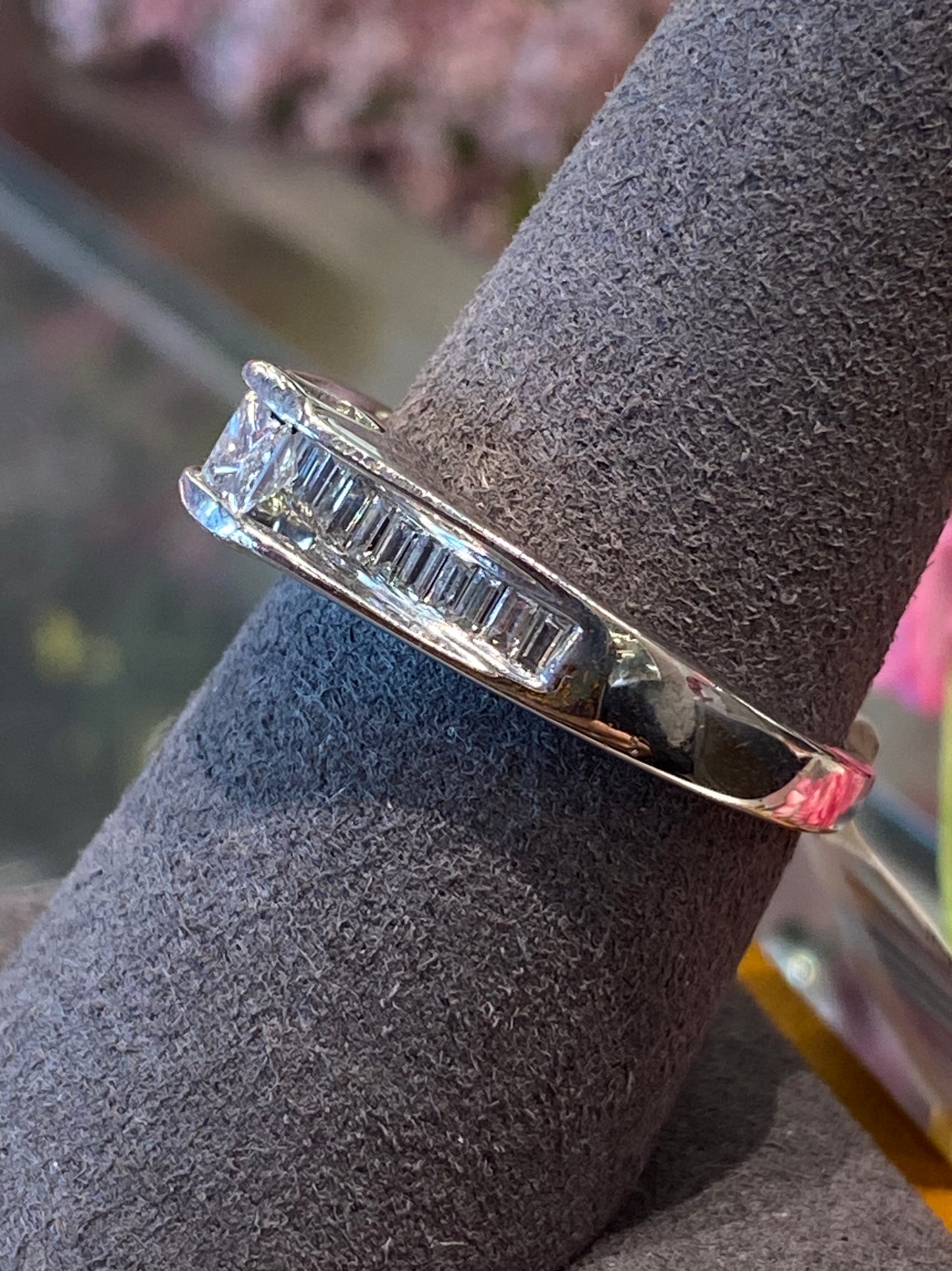 14k White Gold Diamond Ring