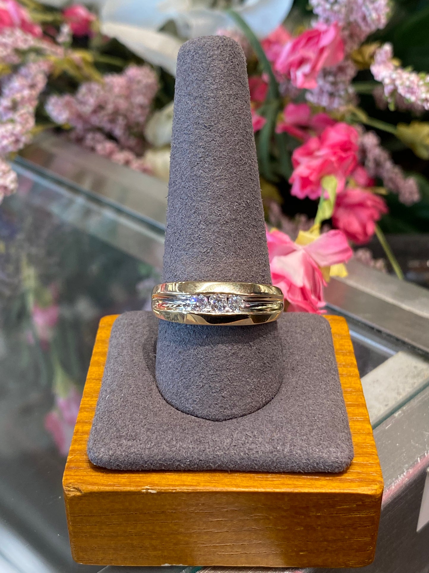 14k Yellow Gold Diamond Ring