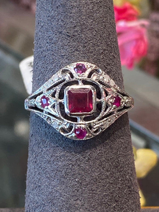 10k White Gold Ring