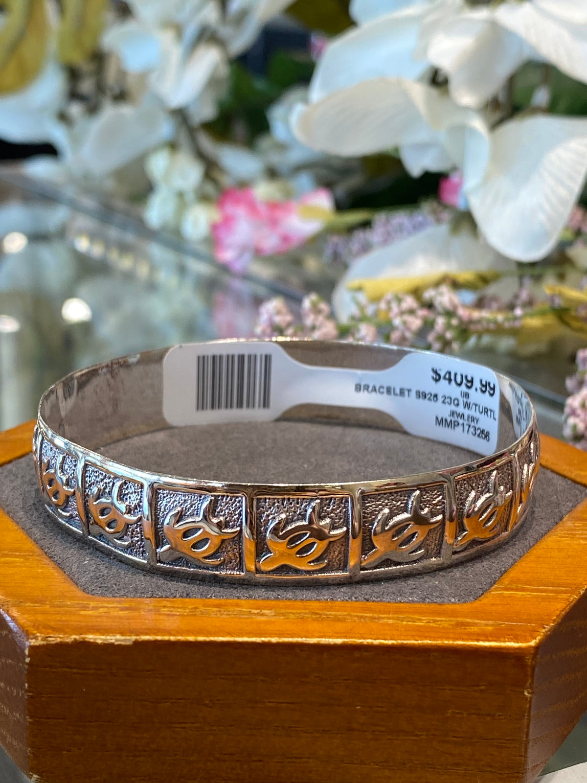 925 Silver Bangle With Turtle Design