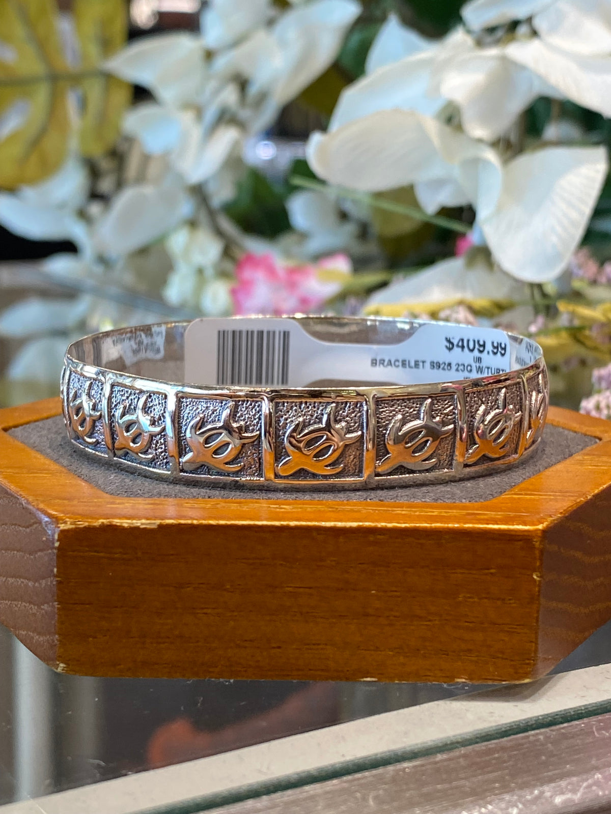 925 Silver Bangle With Turtle Design