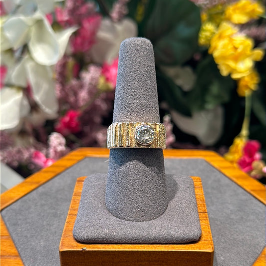 14k gold Diamond ring