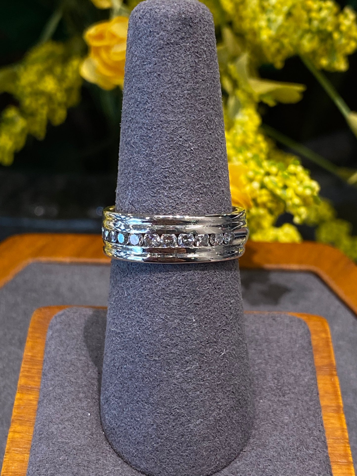 14k White Gold Band