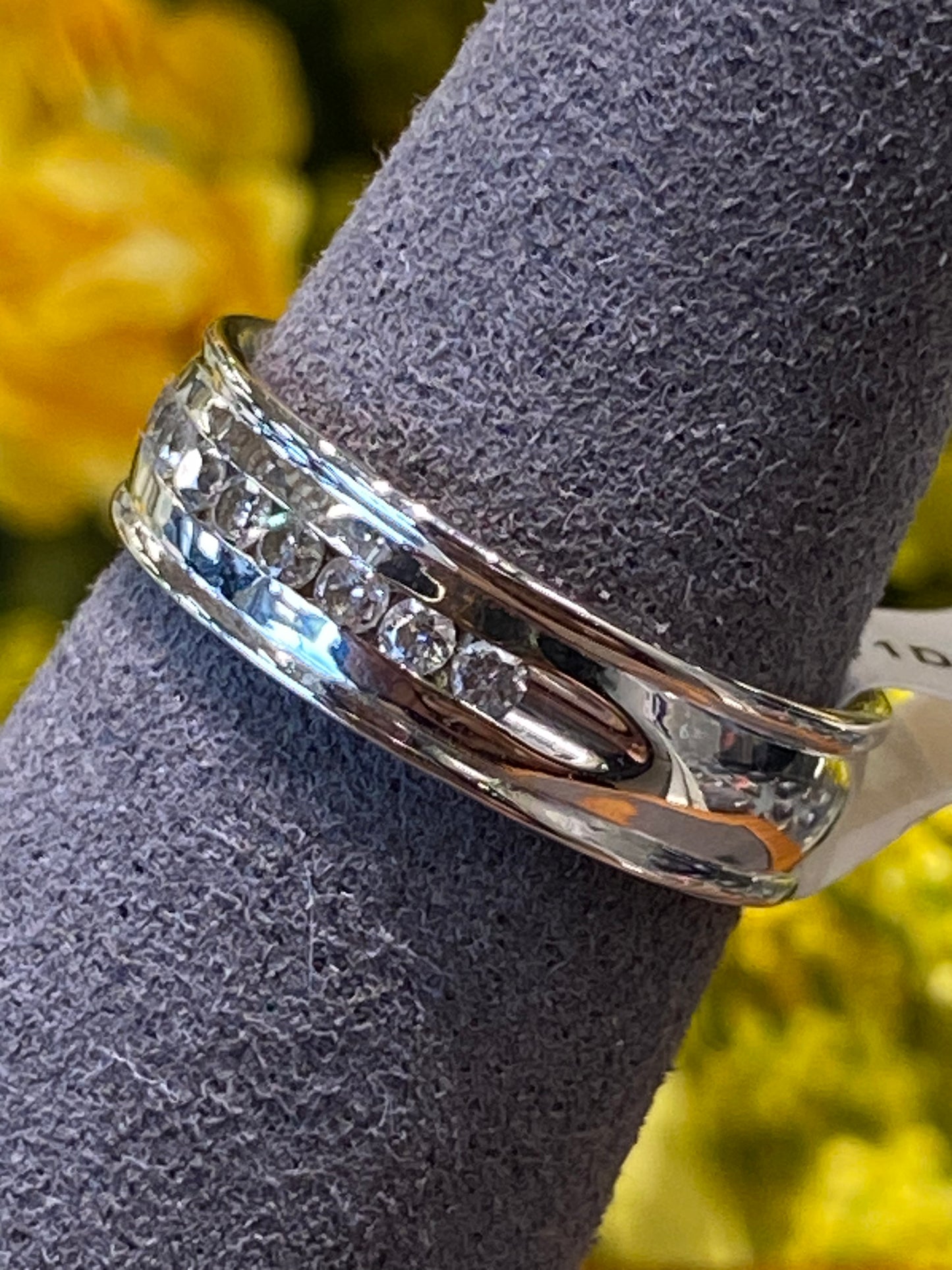 14k White Gold Band