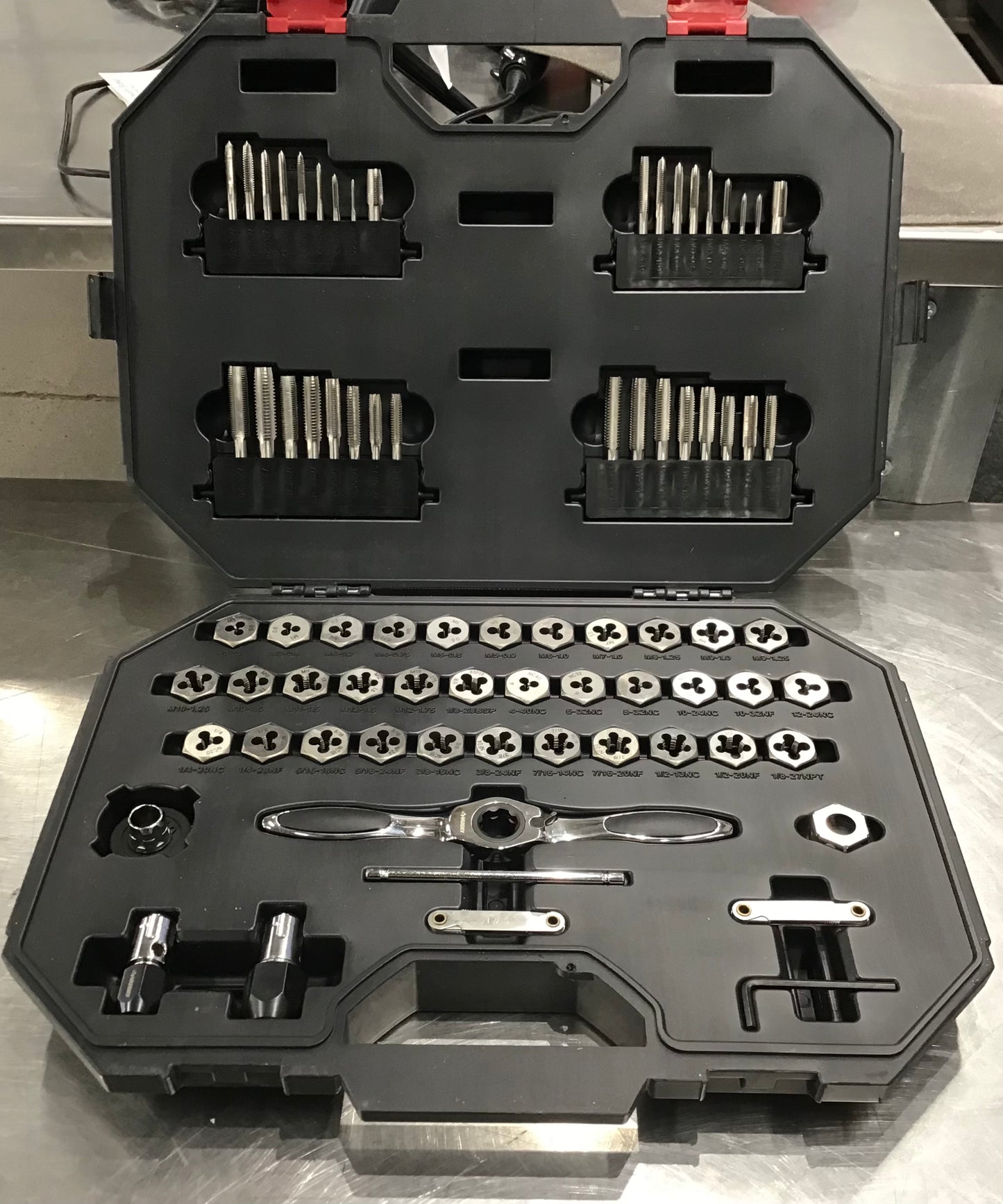 Husky 77-piece ratcheting tap & die set